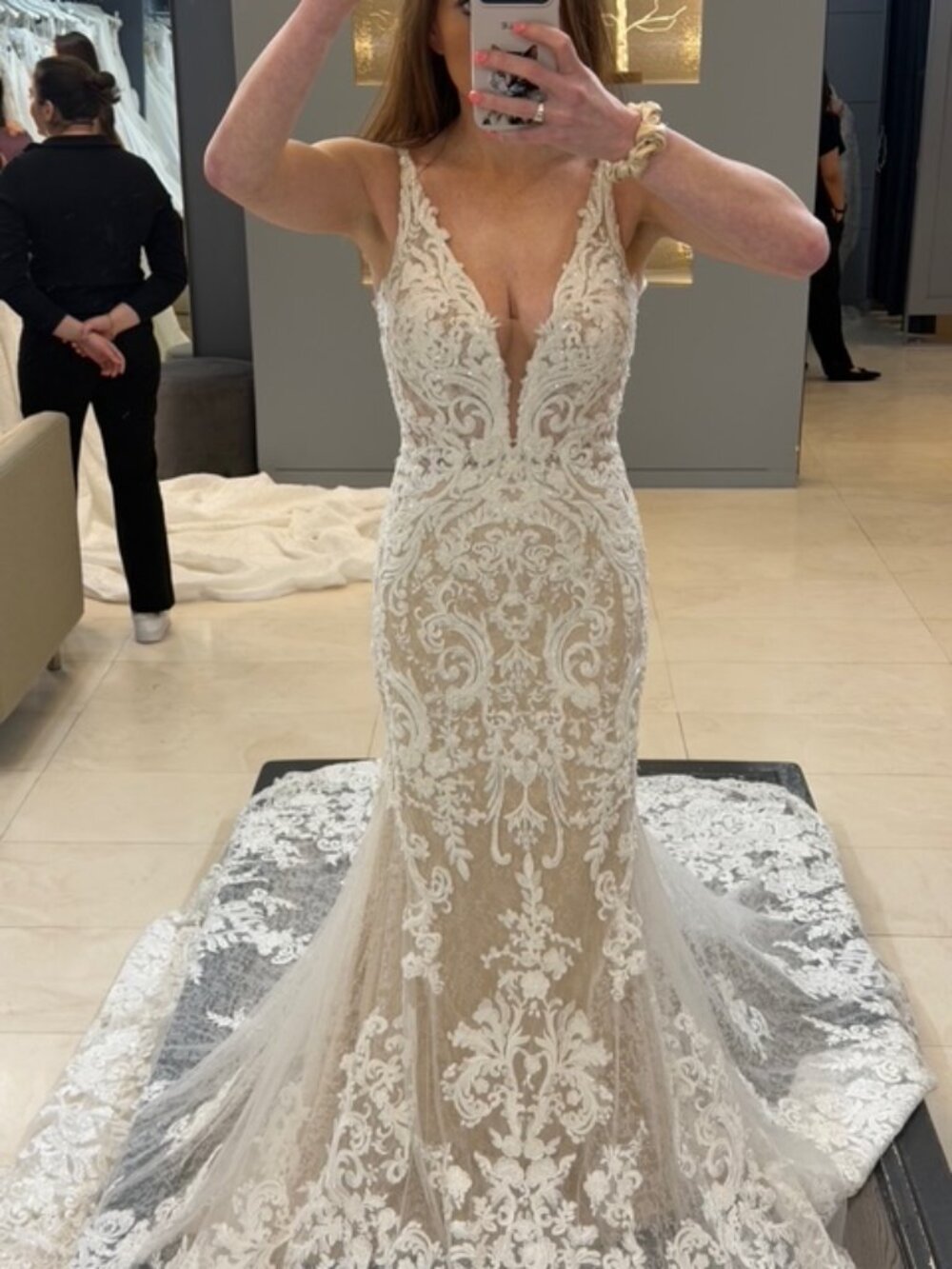 Never Worn OTR Martina Liana 1078 Wedding Dress - She's GORG! - Picture 4 of 5
